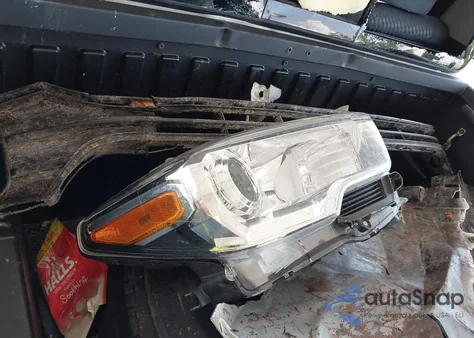 2022 Toyota Tacoma Sr5 V6 from USA, damaged, VIN 3TMAZ5CN2NM163171